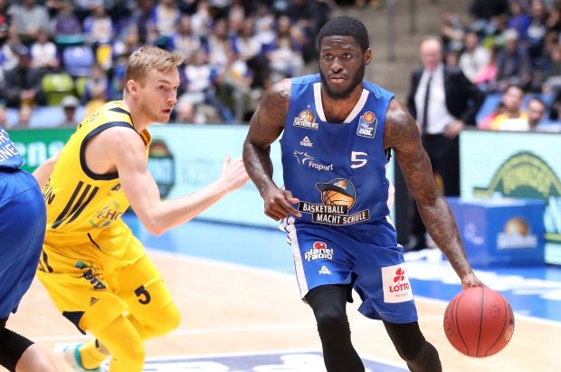 Basketball BL,  FRAPORT SKYLINERS -  ALBA BERLIN